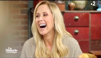 A SUNDAY IN THE COUNTRYSIDE